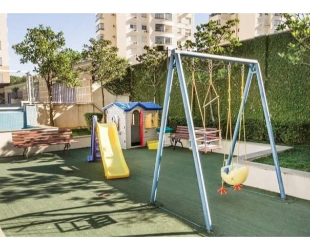 Foto de Porto Alegre - RS - Jardim Botânico - Apartamento e Box