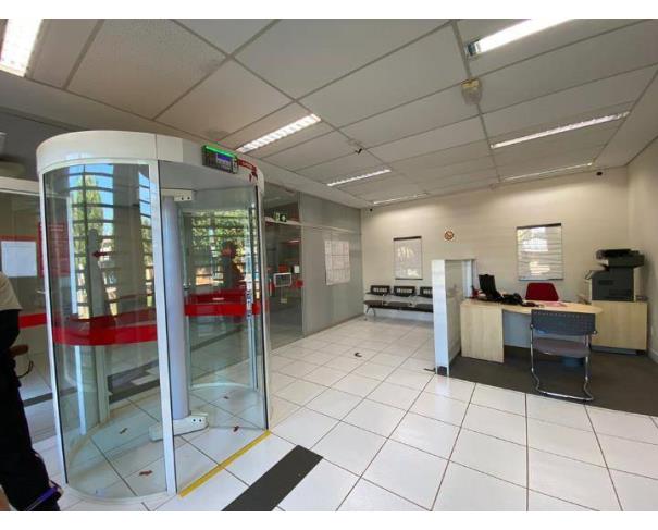 Foto de Lote 7 - Cruzália - SP - Centro - Prédio Comercial