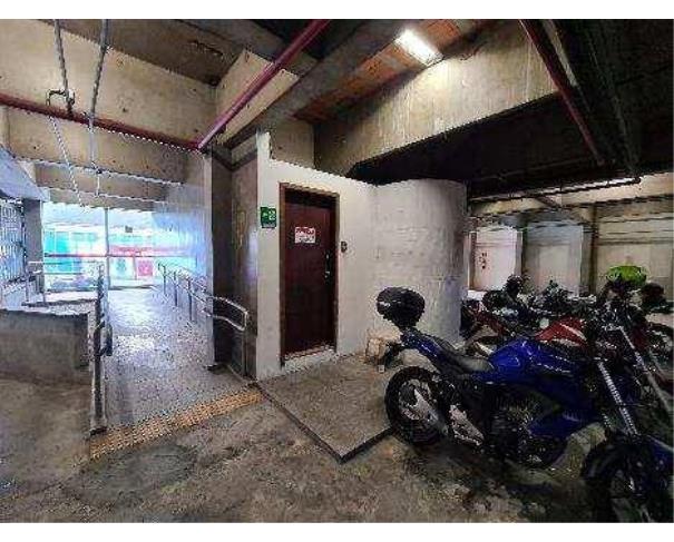 Foto de Lote 2 - Curitiba - PR - Centro - Prédio Comercial