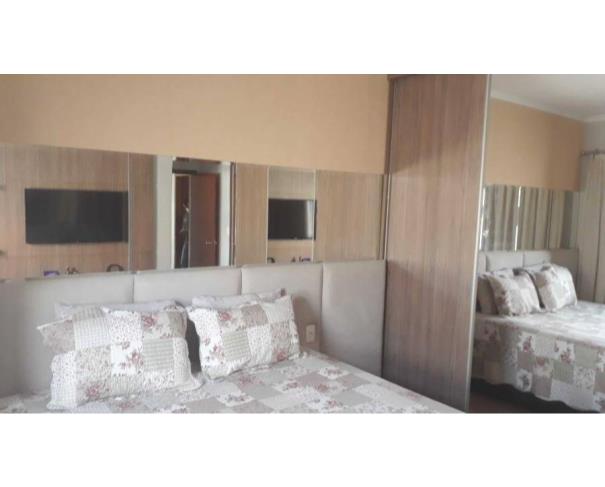 Foto de Lote 1 - CASA em Jataí/GO