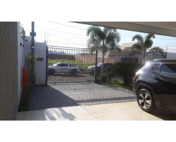 Foto de Lote 1 - CASA em Jataí/GO