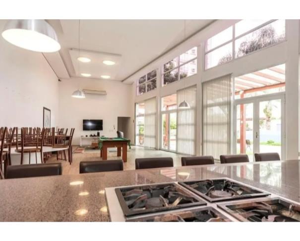 Foto de Porto Alegre - RS - Jardim Botânico - Apartamento e Box