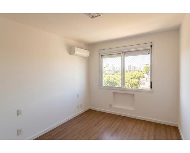 Foto de Porto Alegre - RS - Jardim Botânico - Apartamento e Box