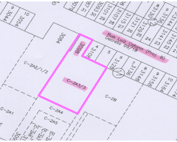 Foto de Terreno com 1.499 m² - Umuarama - PR