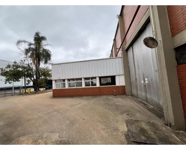 Foto de Embu das Artes - SP - Gramado - Imóvel Industrial/Comercial