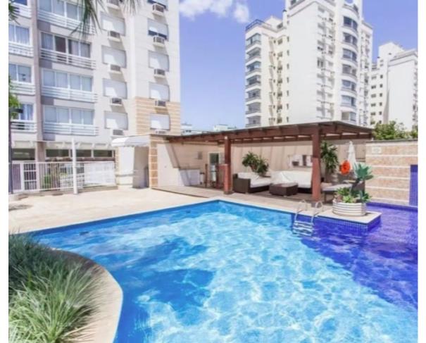 Foto de Porto Alegre - RS - Jardim Botânico - Apartamento e Box