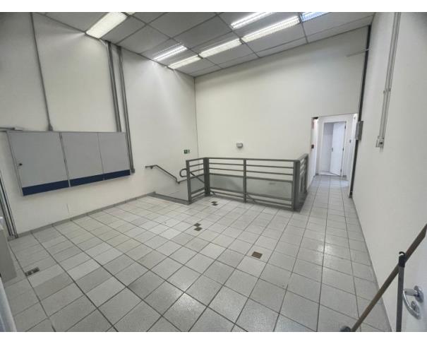 Foto de Lote 1 - Guarulhos - SP - Cumbica - Prédio Comercial