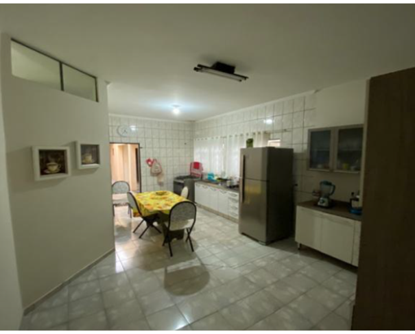 Foto de Casa com 246 m2 - Cj. Hab. Cinquentenário - Tupã - SP