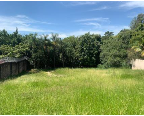 Foto de Lote 13 - Marília - SP - Cond. Res. Pedra Verde - Terreno