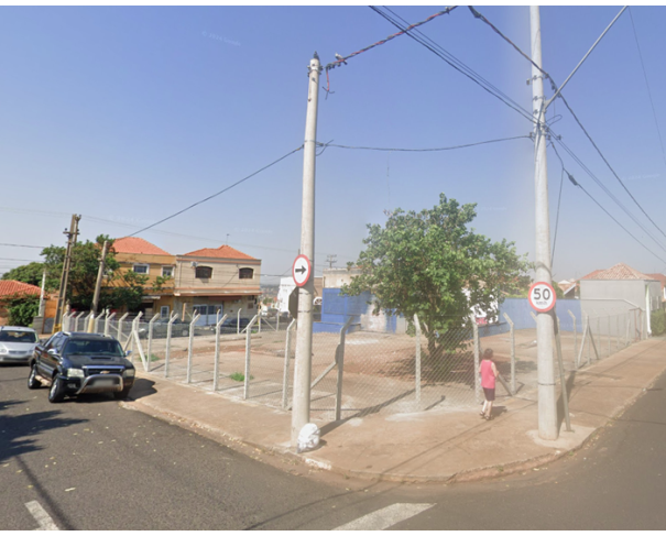 Foto de Terreno com 801 m² - Vila Xavier - Araraquara - SP