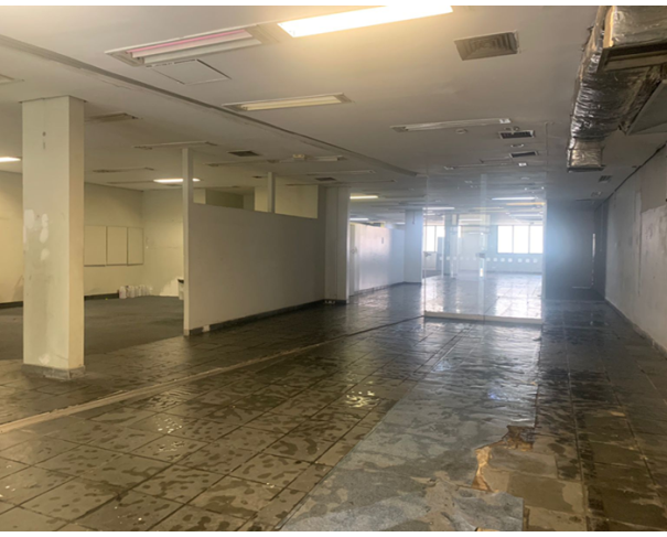 Foto de Lote 4 - São Gonçalo - RJ - Centro - Prédio Comercial
