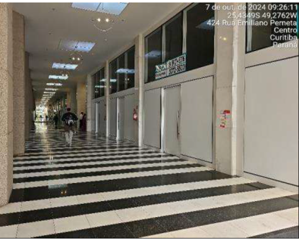 Foto de Lote 6 - Curitiba - PR - Centro - Lojas e Vagas