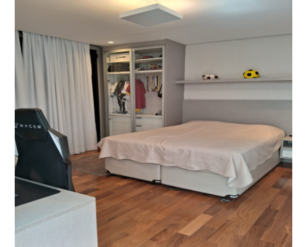 Foto de Casa de Alto Padrão com 571m2 - Cond. Campos do Conde - Santana de Parnaíba - SP