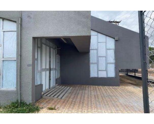 Foto de Lote 9 - Mozarlândia - GO - Centro - Loja Comercial