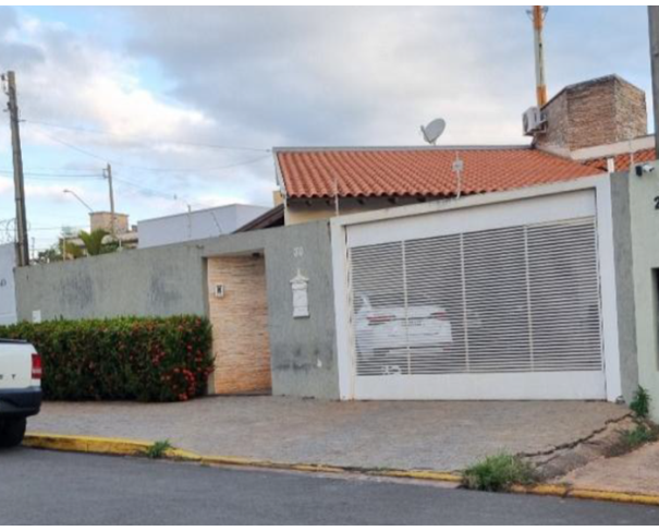 Foto de Casa com 222m2 - Jardim Canaã - Agudos - SP