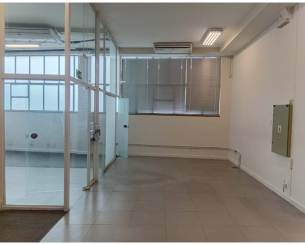 Foto de Lote 1 - Elói Mendes - MG - Centro - Prédio Comercial