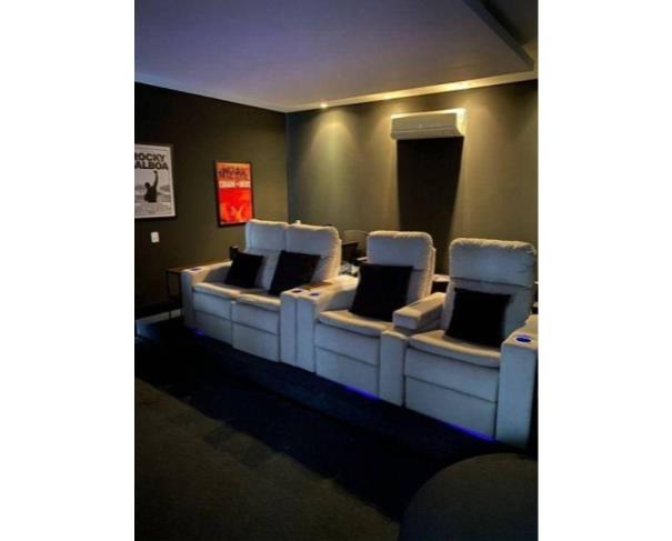 Foto de Casa em Condomínio com 378 m2 - Votorantim - SP - Res. Villa Toscana