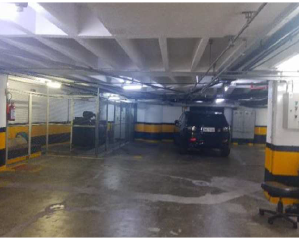 Foto de Lote 2 - São Paulo - SP - Centro - Lojas e Boxes de garagem
