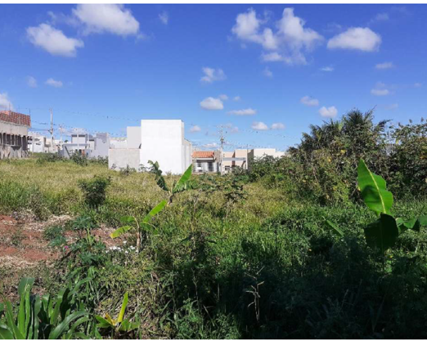 Foto de Terreno com 1.499 m² - Umuarama - PR