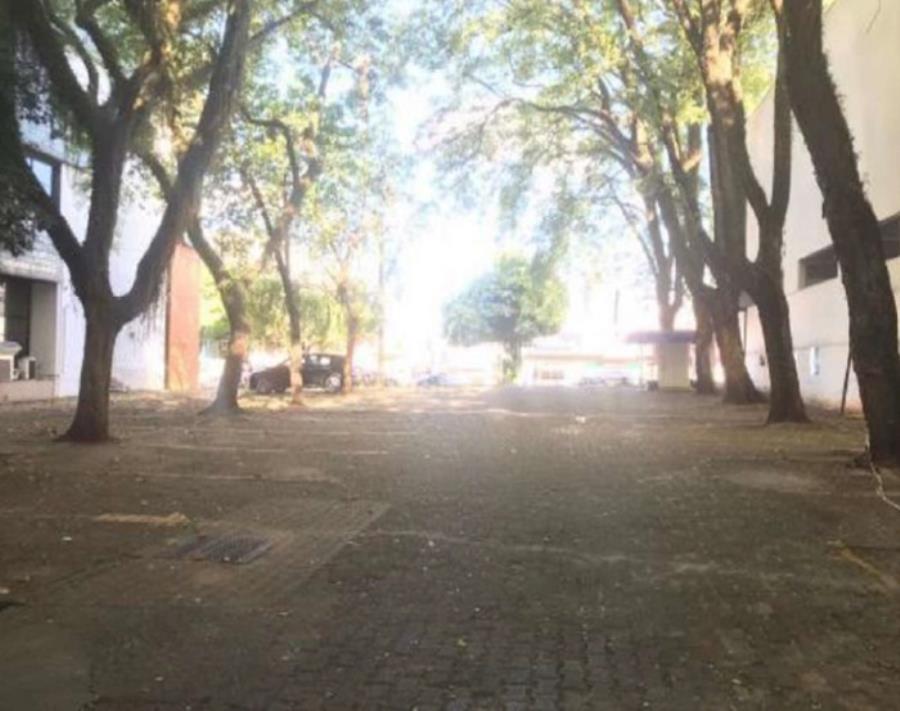Lote 4 - Umuarama - PR - Centro - Prédio Comercial Imóveis Comerciais - Banco ITAÚ - E433, localizado em Umuarama - PR, bairro Centro