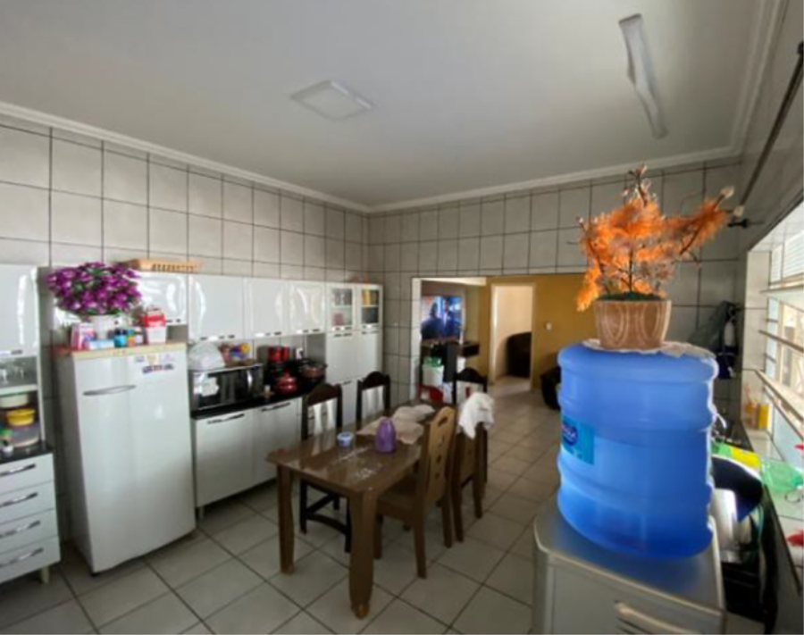 Casa com 190 m2 - Vila Peres - Pacaembu - SP Casa com 190 m2 - E239, localizado em Pacaembu - SP