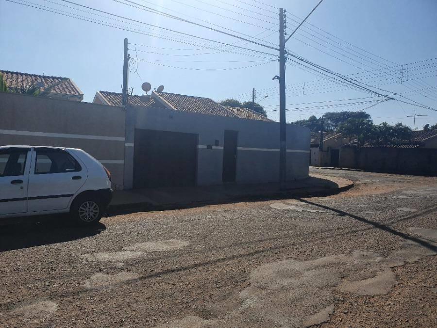 Lote 4 - CASA em Ourinhos/SP ENVIE SUA PROPOSTA - Banco Santander - E175, localizado em Ourinhos - SP