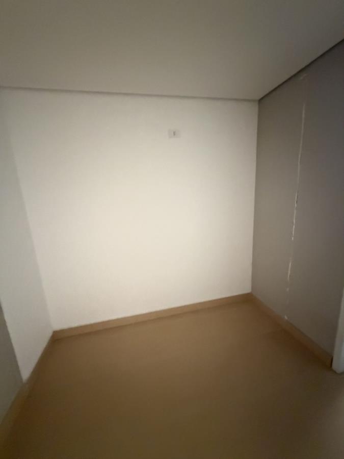 Lote 5 - Praia Grande - SP - Canto do Forte - Apartamento Imóveis Residenciais - Banco Santander - E443, localizado em Praia Grande - SP, bairro Canto do Forte