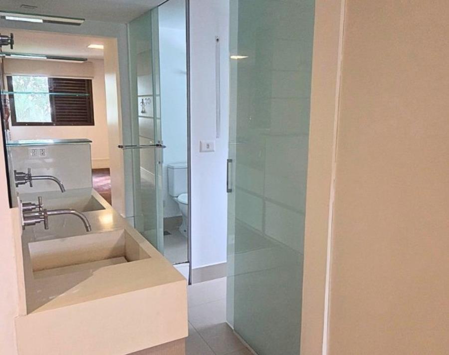 São Paulo - SP - Campo Belo - Apto 21 Apartamento com 202 m2 - E356, localizado em São Paulo - SP, bairro Vila Independência