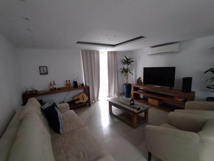 Lote 29 - CASA EM CONDOMINIO em Niterói/RJ Imóveis Residenciais - Banco Santander - E187, localizado em Niterói - RJ