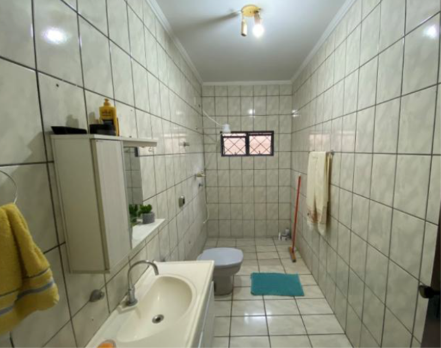 Casa com 246 m2 - Cj. Hab. Cinquentenário - Tupã - SP Casa com 246 m2 - E225, localizado em Tupã - SP