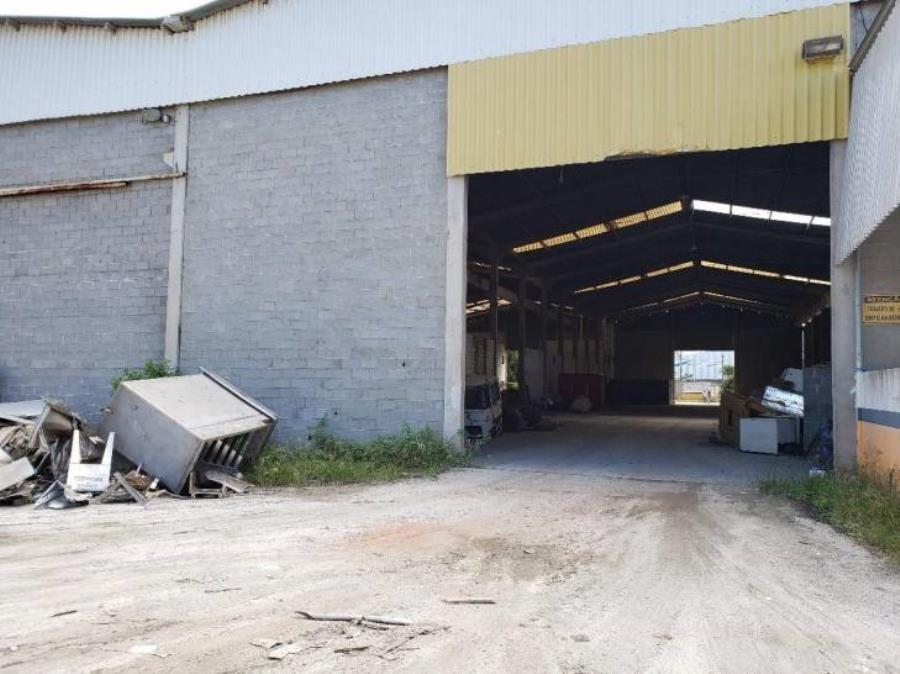 Lote 15 - Lagomar - Macaé - RJ - Prédio Comercial e Vagas Imóveis Comerciais - Banco Santander - E203, localizado em Macaé - RJ