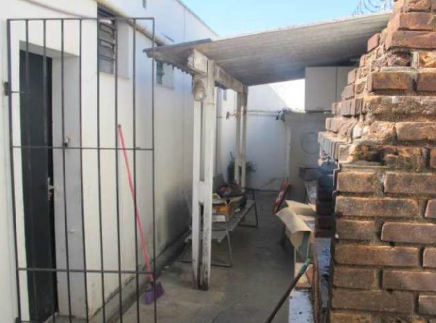 Lote 2 - Dourado - SP - Centro - Prédio Comercial Imóveis Comerciais - Santander - E249, localizado em Dourado - SP