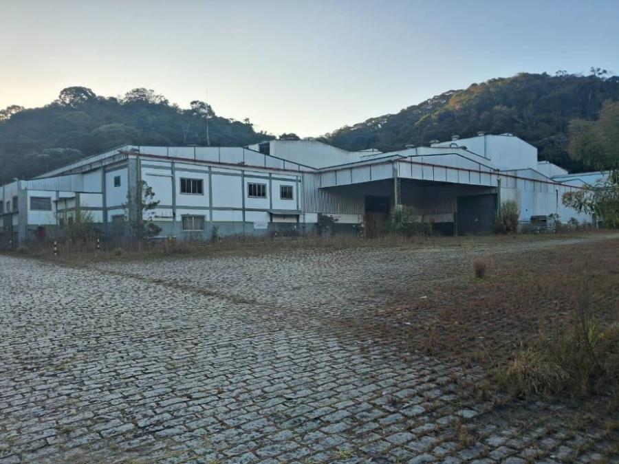 Lote 33 - Bom Jardim - RJ - Galpão Industrial Imóveis Comerciais - Santander - E293, localizado em Bom Jardim - RJ, bairro Barra Alegre
