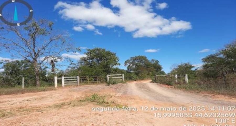 Lote 4 - São Francisco - MG - Morro - Fazenda Imóveis Comerciais - Santander - E333, localizado em São Francisco - MG, bairro Morro