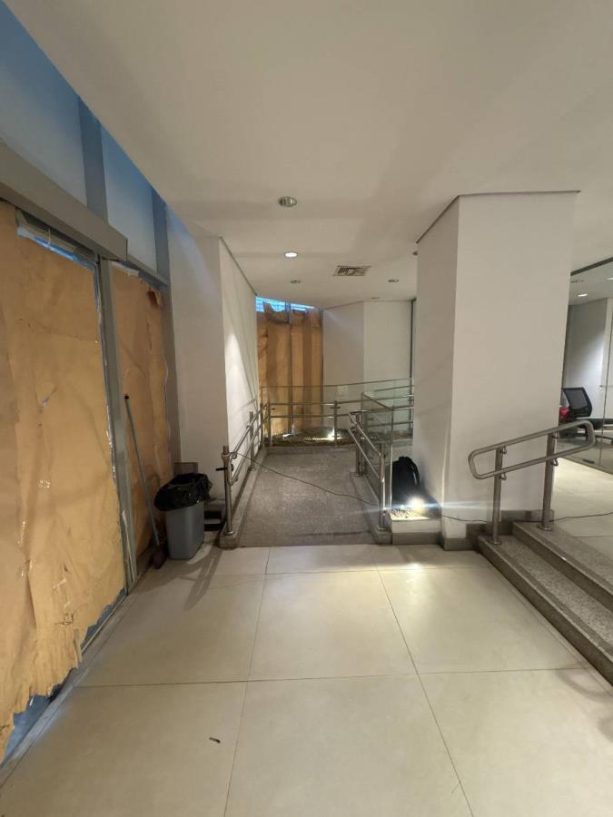 Lote 30 - Rio de Janeiro - RJ - Centro - Prédio Comercial Imóveis Comerciais - Banco Santander - E408, localizado em Rio De Janeiro - RJ, bairro Centro