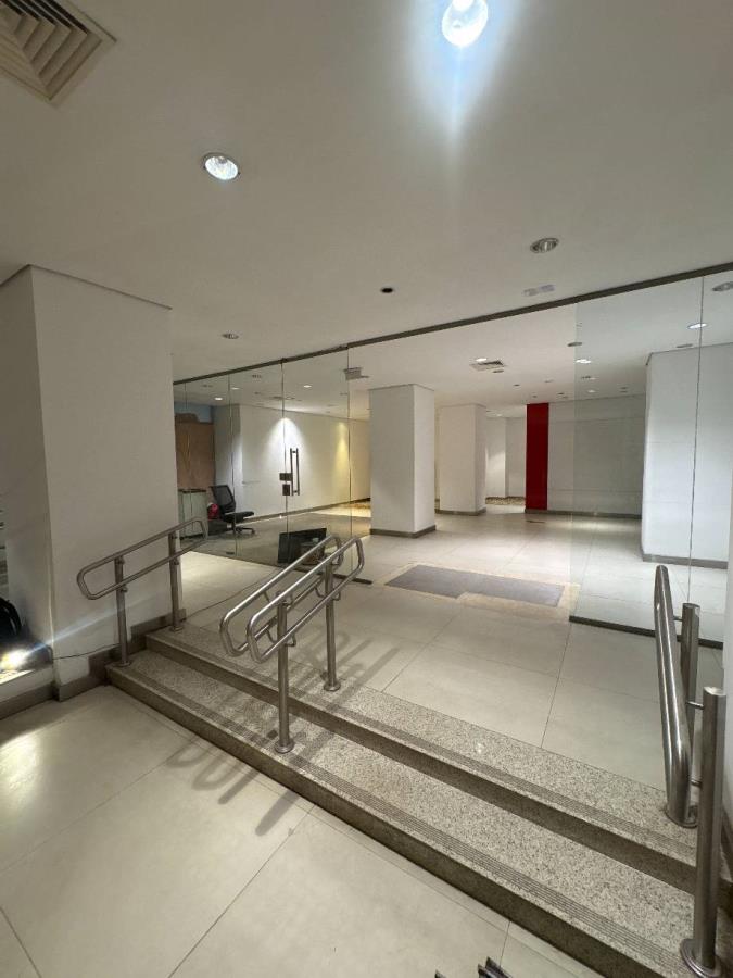 Lote 30 - Rio de Janeiro - RJ - Centro - Prédio Comercial Imóveis Comerciais - Banco Santander - E408, localizado em Rio De Janeiro - RJ, bairro Centro