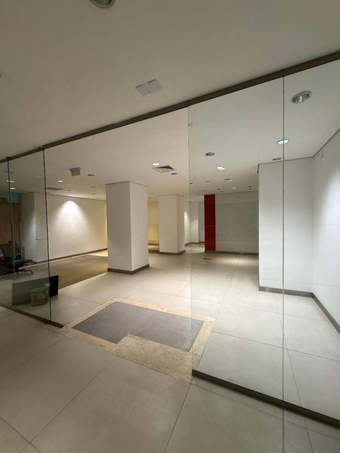 Lote 30 - Rio de Janeiro - RJ - Centro - Prédio Comercial Imóveis Comerciais - Banco Santander - E408, localizado em Rio De Janeiro - RJ, bairro Centro