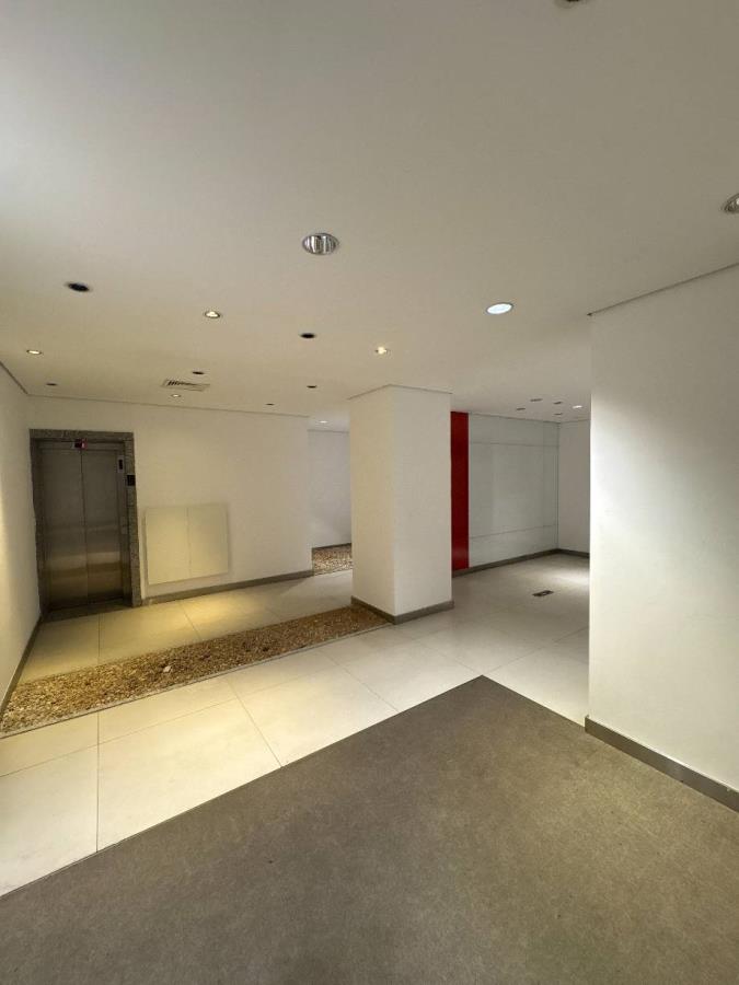 Lote 30 - Rio de Janeiro - RJ - Centro - Prédio Comercial Imóveis Comerciais - Banco Santander - E408, localizado em Rio De Janeiro - RJ, bairro Centro