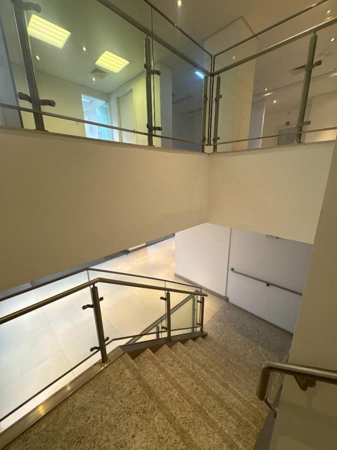 Lote 30 - Rio de Janeiro - RJ - Centro - Prédio Comercial Imóveis Comerciais - Banco Santander - E408, localizado em Rio De Janeiro - RJ, bairro Centro