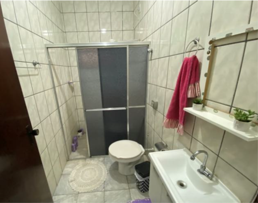 Casa com 246 m2 - Cj. Hab. Cinquentenário - Tupã - SP Casa com 246 m2 - E225, localizado em Tupã - SP