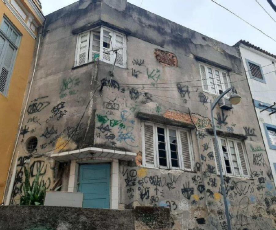 Lote 2 - Rio de Janeiro - RJ - 4 Imóveis - Prédios Comerciais e Residenciais Imóveis Residenciais e Comerciais - E295, localizado em Rio De Janeiro - RJ, bairro Centro