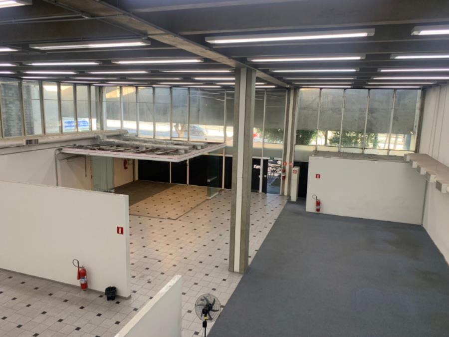 Prédio Comercial - Pq. Santos Dumont - Taboão da Serra - SP Imóvel Comercial com 1.498 m2 - Itaú - E252, localizado em Taboão Da Serra - SP