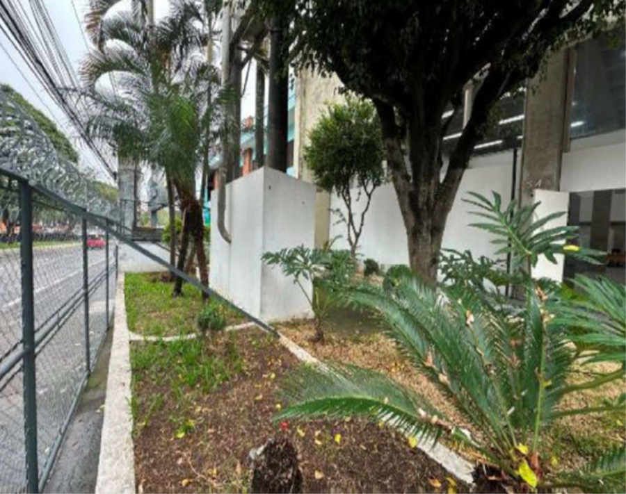 Prédio Comercial - Pq. Santos Dumont - Taboão da Serra - SP Imóvel Comercial com 1.498 m2 - Itaú - E252, localizado em Taboão Da Serra - SP