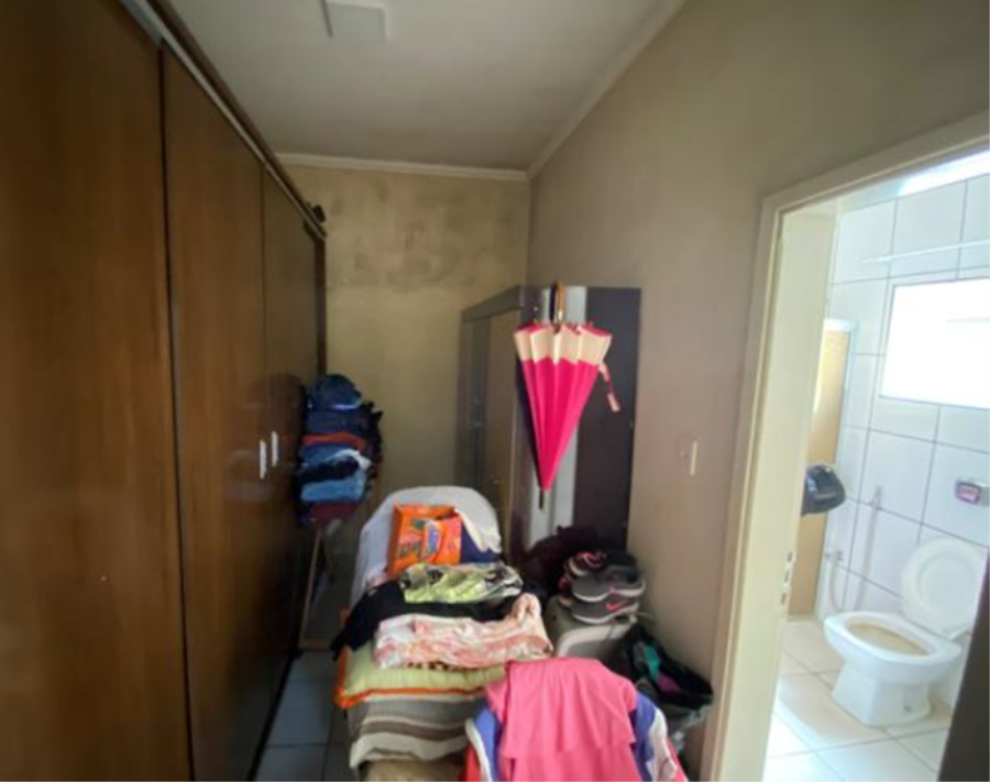 Casa com 190 m2 - Vila Peres - Pacaembu - SP Casa com 190 m2 - E239, localizado em Pacaembu - SP