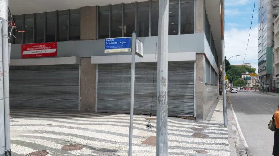 Lote 3 - Rio de Janeiro - RJ - Centro - Prédio Comercial Imóveis Comerciais - Banco Santander - E200, localizado em Rio De Janeiro - RJ