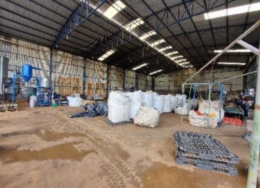 Bauru - SP - Pq. São Geraldo - Galpão Galpão Comercial com 1.825 m2 - E317, localizado em Bauru - SP, bairro Parque São Geraldo