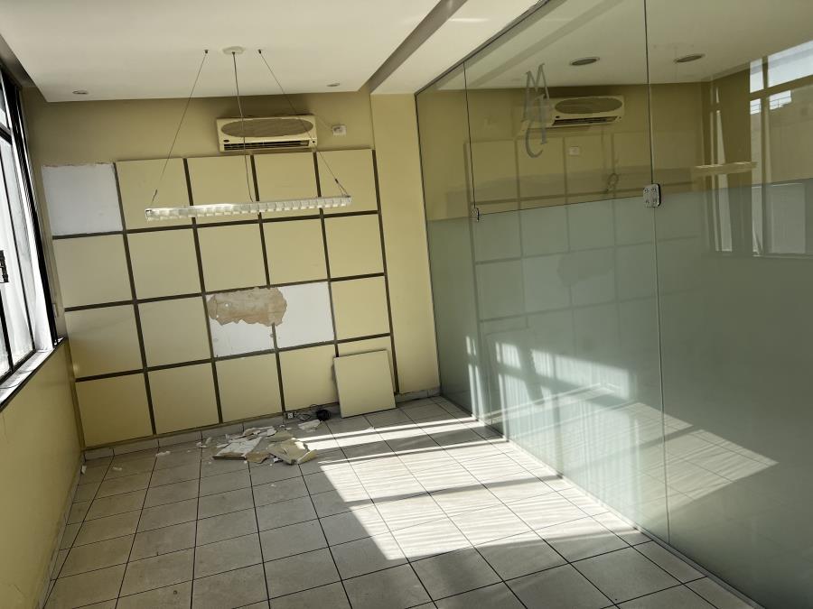 Lote 1 - Sala Comercial "A-13" e Box de Garagem "441" - São Paulo/SP - Centro Salas Comerciais e Box's de Garagens - E223, localizado em São Paulo - SP