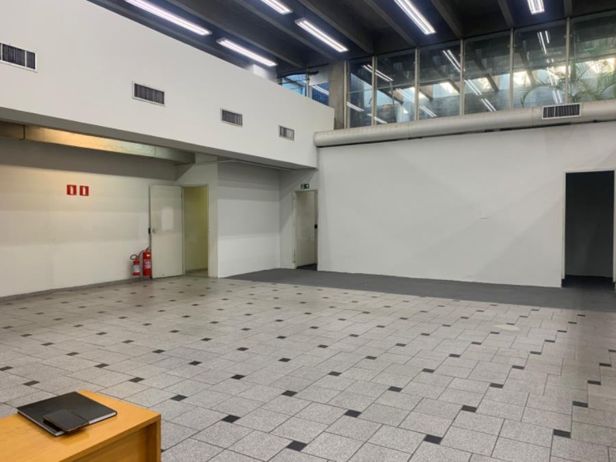 Prédio Comercial - Pq. Santos Dumont - Taboão da Serra - SP Imóvel Comercial com 1.498 m2 - Itaú - E252, localizado em Taboão Da Serra - SP