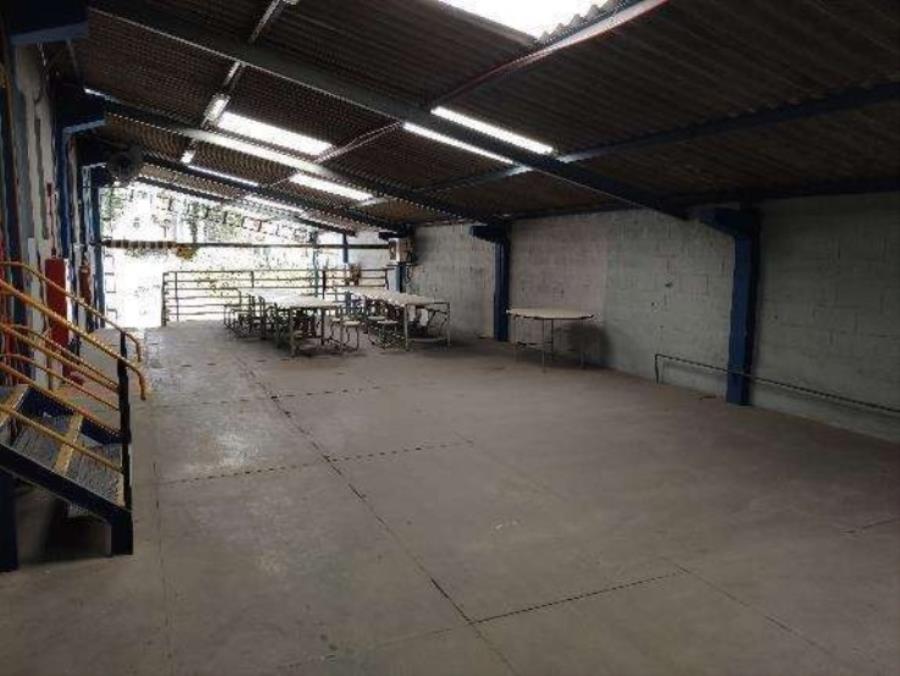 Imóvel Industrial - 1.925 m² - Ferrazópolis - SP Imóvel Industrial com 1.925 m² - SBC - SP - J061, localizado em São Bernardo Do Campo - SP, bairro Ponto Alto