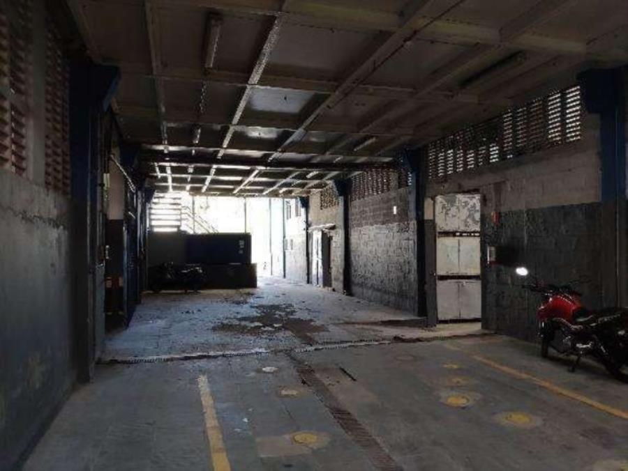 Imóvel Industrial - 1.925 m² - Ferrazópolis - SP Imóvel Industrial com 1.925 m² - SBC - SP - J061, localizado em São Bernardo Do Campo - SP, bairro Ponto Alto